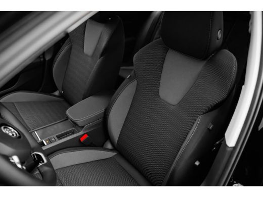 Skoda Octavia Combi Business Edition | Achteruitrijcamera | Chromen grille | Cruise control met speedlimiter ActivLease financial lease