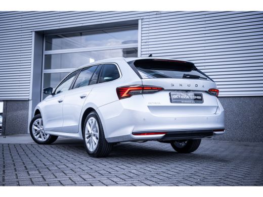 Skoda Octavia Combi Business Edition Plus, (2025) |  Chrome pakket | 2-spaaks multifunctioneel verwambaar stuur... ActivLease financial lease