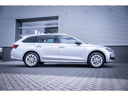 Skoda Octavia Combi Business Edition Plus, (2025) |  Chrome pakket | 2-spaaks multifunctioneel verwambaar stuur... ActivLease financial lease