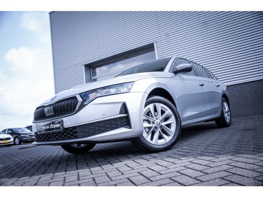 Skoda Octavia Combi Business Edition Plus, (2025) |  Chrome pakket | 2-spaaks multifunctioneel verwambaar stuur... ActivLease financial lease