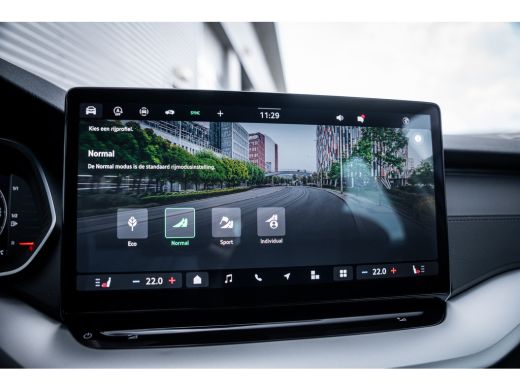 Skoda Octavia Combi Business Edition Plus, (2025) |  Chrome pakket | 2-spaaks multifunctioneel verwambaar stuur... ActivLease financial lease