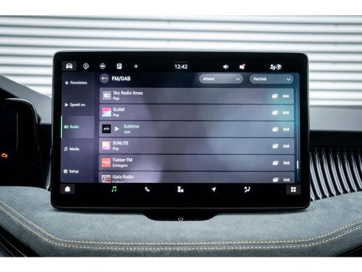 Skoda Superb 1.5 eTSI MHEV 150 pk First Edition |Trekhaak | A-uitrijcamera | Stoelverwarming | Adaptive cruise... ActivLease financial lease