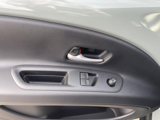 Toyota Aygo 1.0 VVT-i MT Premium ActivLease financial lease