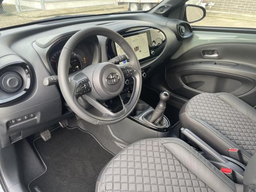 Toyota Aygo 1.0 VVT-i MT Premium ActivLease financial lease