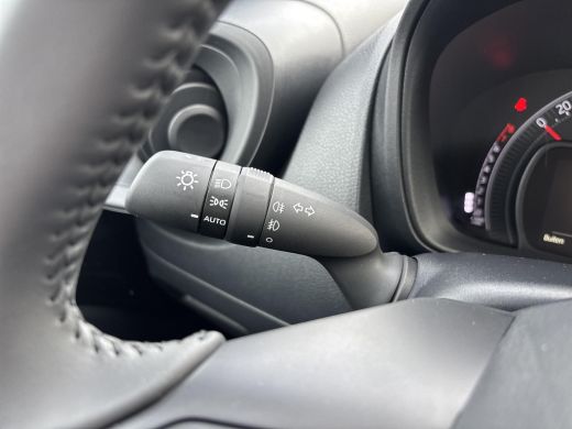 Toyota Aygo 1.0 VVT-i S-CVT Envy | Apple CarPlay/Adnroid auto | Achteruitrijcamera | Stoelverwarming ActivLease financial lease