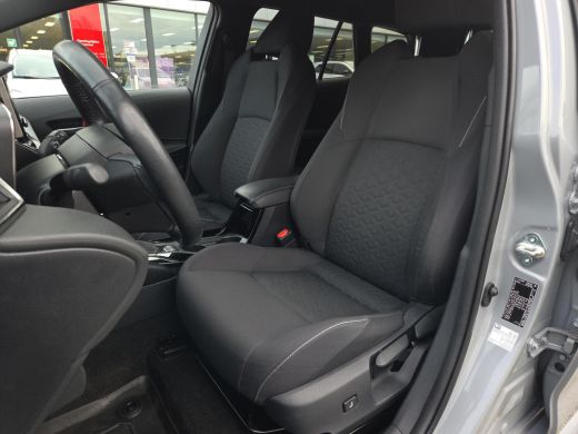 Toyota Corolla Touring Sports 1.8 Hybrid Dynamic Edition | Elektr. klep | Head-Up | Apple CarPlay | Rijklaar incl. garantie | ActivLease financial lease