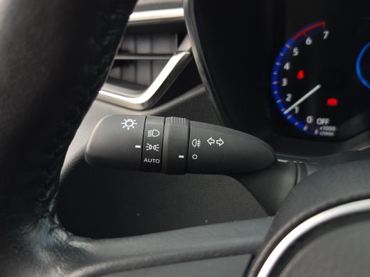 Toyota Corolla Touring Sports 1.8 Hybrid Dynamic Edition | Elektr. klep | Head-Up | Apple CarPlay | Rijklaar incl. garantie | ActivLease financial lease