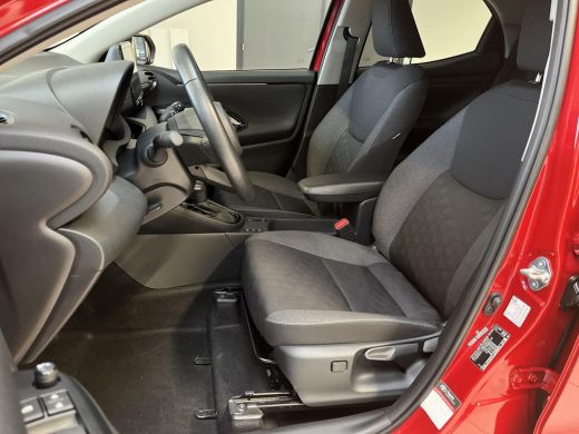 Toyota Yaris 1.5 Hybrid 115 Dynamic | All-in prijs | Apple/Android | Camera | Stoelverwarming | ActivLease financial lease