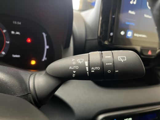 Toyota Yaris 1.5 Hybrid 115 Dynamic | All-in prijs | Apple/Android | Camera | Stoelverwarming | ActivLease financial lease