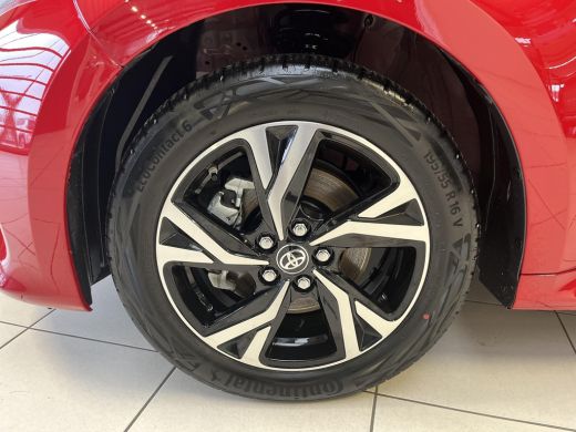 Toyota Yaris 1.5 Hybrid 115 Dynamic | All-in prijs | Apple/Android | Camera | Stoelverwarming | ActivLease financial lease