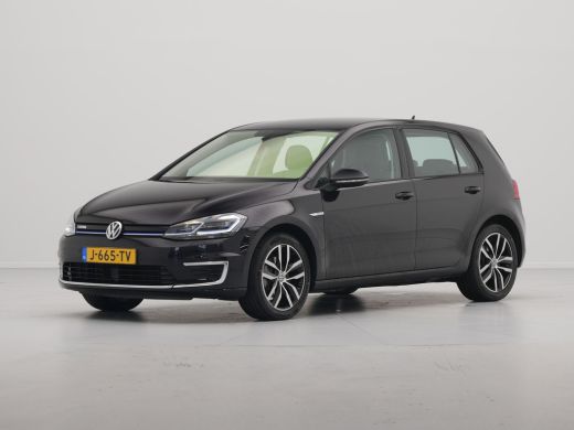Volkswagen e-Golf E-DITION 136pk Navigatie Warmtepomp Stoelverwarming Acc Carplay 287 ActivLease financial lease
