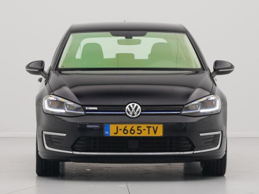 Volkswagen e-Golf E-DITION 136pk Navigatie Warmtepomp Stoelverwarming Acc Carplay 287 ActivLease financial lease