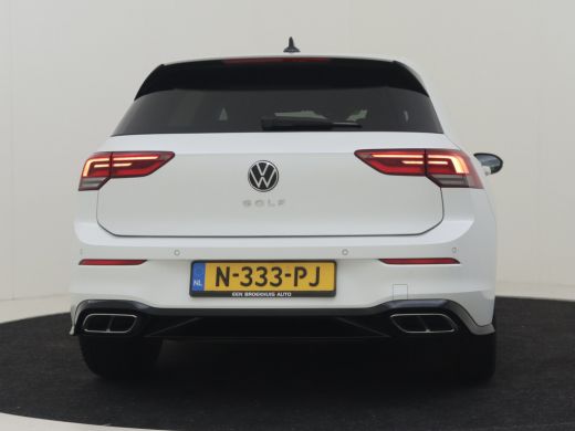 Volkswagen Golf 1.5 TSI R-Line l Stoel en stuurverwarming l R-Line Interieur l Adaptieve Cruise Control l Camera ... ActivLease financial lease