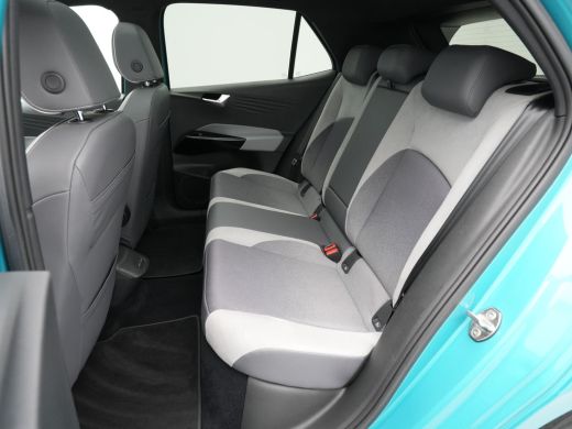 Volkswagen ID.3 First Max 58 kWh 204pk Panorama Navigatie Camera Acc Stoelverwarming 301 ActivLease financial lease