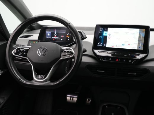 Volkswagen ID.3 First Max 58 kWh 204pk Panorama Navigatie Camera Acc Stoelverwarming 301 ActivLease financial lease