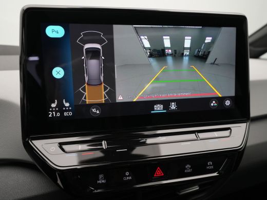 Volkswagen ID.3 First Max 58 kWh 204pk Panorama Navigatie Camera Acc Stoelverwarming 301 ActivLease financial lease