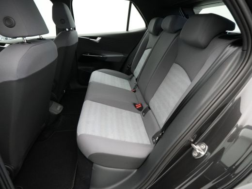 Volkswagen ID.3 Pure 150 pk Navigatie Camera Stoelverwarming Acc 333 ActivLease financial lease