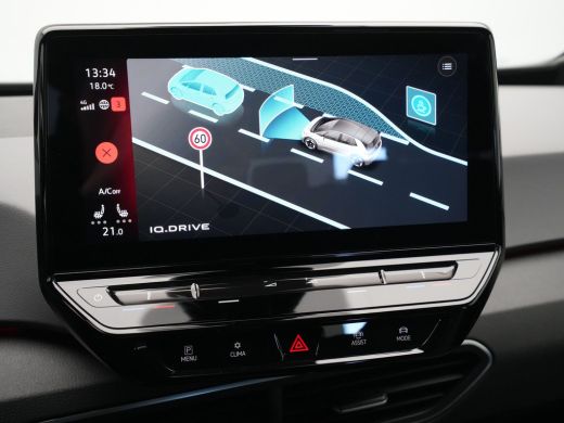 Volkswagen ID.3 Pure 150 pk Navigatie Camera Stoelverwarming Acc 333 ActivLease financial lease