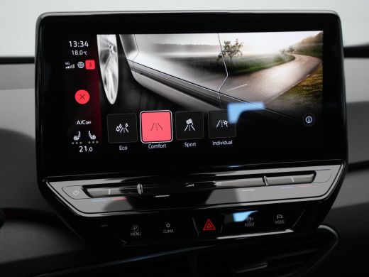 Volkswagen ID.3 Pure 150 pk Navigatie Camera Stoelverwarming Acc 333 ActivLease financial lease