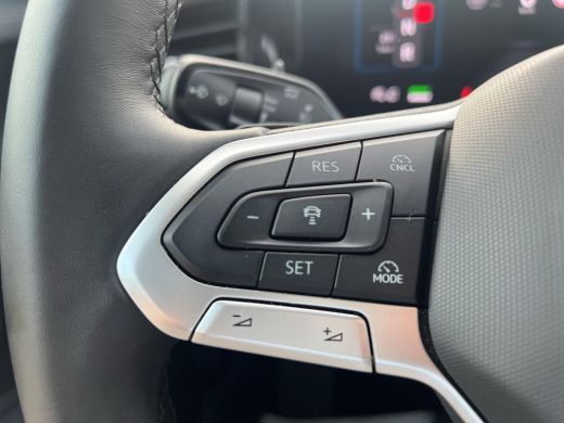 Volkswagen Passat Variant 1.5 eHybrid Business | Trekhaak | A-Camera | HUD | SOH 102% | PHEV | ActivLease financial lease