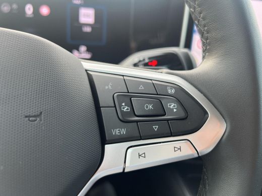 Volkswagen Passat Variant 1.5 eHybrid Business | Trekhaak | A-Camera | HUD | SOH 102% | PHEV | ActivLease financial lease