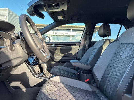 Volkswagen T-Roc 1.5 TSI R-Line | Camera | Led | 18 inch | 150Pk | A-Camera | Clima | Winter Pakket | ActivLease financial lease