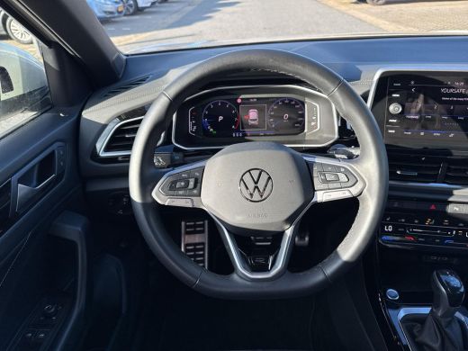 Volkswagen T-Roc 1.5 TSI R-Line | Camera | Led | 18 inch | 150Pk | A-Camera | Clima | Winter Pakket | ActivLease financial lease