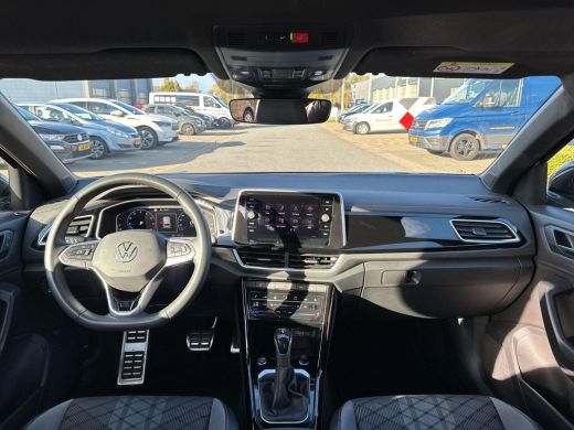 Volkswagen T-Roc 1.5 TSI R-Line | Led | 18 inch | Keyless | 150Pk | Automaat | App Connect | ActivLease financial lease