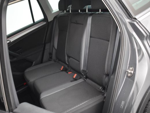 Volkswagen Tiguan 1.4 TSI eHybrid Business Plus l Elektr. Trekhaak l Matrix LED l Elektr. Kofferbak l Stoel en stuu... ActivLease financial lease
