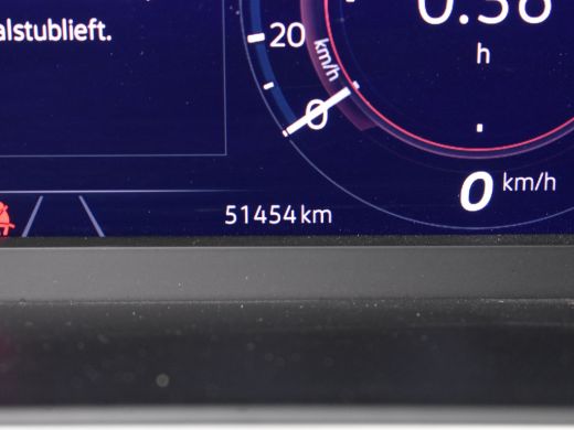 Volkswagen Tiguan 1.4 TSI eHybrid Business Plus l Elektr. Trekhaak l Matrix LED l Elektr. Kofferbak l Stoel en stuu... ActivLease financial lease