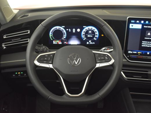 Volkswagen Tiguan 1.5 eHybrid 272PK Elegance l Lederen Interieur incl Climate Seats en Memory l Panoramadak l Trekh... ActivLease financial lease