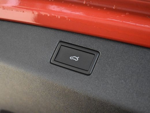 Volkswagen Tiguan 1.5 eHybrid 272PK Elegance l Lederen Interieur incl Climate Seats en Memory l Panoramadak l Trekh... ActivLease financial lease