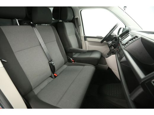 Volkswagen Transporter 2.0 TDI L2H1 | 150PK | Aut. | Airco | Cruise | 3-Zits | 2xSchuifdeur | Camera | Trekh. | Carplay ActivLease financial lease