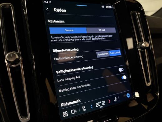 Volvo  C40 Recharge Core 69 kWh | Stoel en Stuurwielverwarming | All Season banden | Parkeercamera | Cruise ... ActivLease financial lease