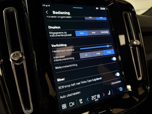 Volvo  C40 Recharge Core 69 kWh | Stoel en Stuurwielverwarming | All Season banden | Parkeercamera | Cruise ... ActivLease financial lease