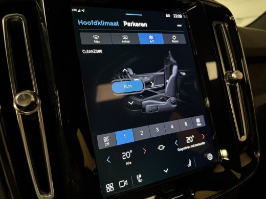 Volvo  C40 Recharge Core 69 kWh | Stoel en Stuurwielverwarming | All Season banden | Parkeercamera | Cruise ... ActivLease financial lease