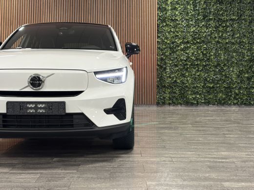 Volvo  C40 Single Motor Extended Range Plus | Trekhaak | All Season banden | Adaptieve Cruise Control | Stoe... ActivLease financial lease