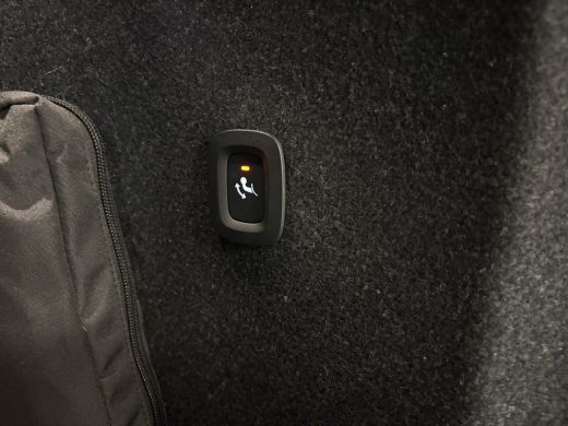 Volvo  C40 Single Motor Extended Range Plus | Trekhaak | All Season banden | Adaptieve Cruise Control | Stoe... ActivLease financial lease