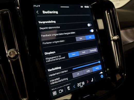 Volvo  C40 Single Motor Extended Range Plus | Trekhaak | All Season banden | Adaptieve Cruise Control | Stoe... ActivLease financial lease