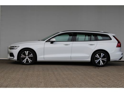 Volvo  V60 2.0 B3 Momentum Advantage | LED Koplampen | Navigatiesysteem full map | Cruise control | ActivLease financial lease