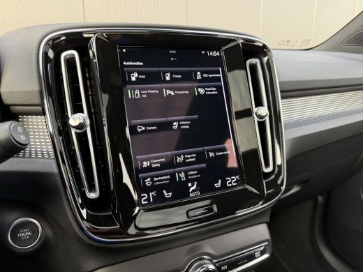 Volvo  XC40 T4 Recharge R-Design | Panoramadak | Leder | Stoel en stuurwielverwarming | Memory | Power seats ... ActivLease financial lease