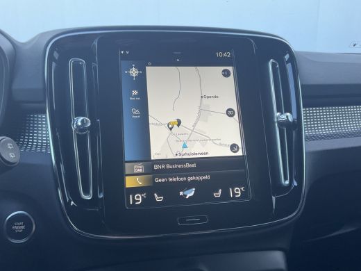 Volvo  XC40 1.5 T5 262pk PHEV Recharge R-Design Elek.Trekhaak Leer Stoel/Stuurverw Adap.Cruise NL-Auto! ActivLease financial lease