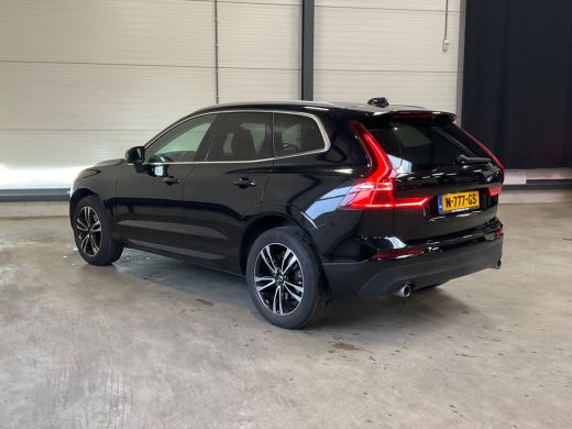 Volvo  XC60 2.0 B5 Momentum Exclusive ActivLease financial lease