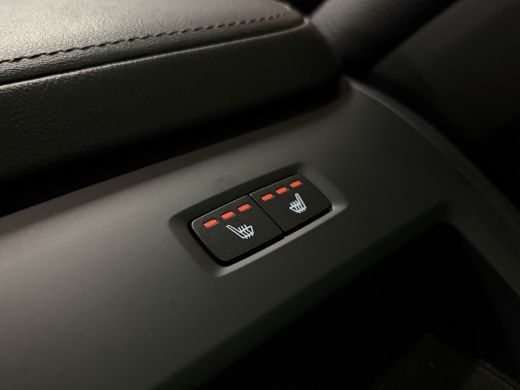 Volvo  XC60 T6 AWD Recharge Plus Dark | Trekhaak | 360° Camera | All Season banden | Adaptieve Cruise Control... ActivLease financial lease