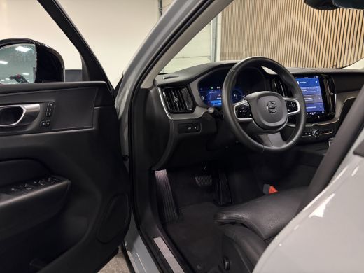 Volvo  XC60 T6 AWD Recharge Plus Dark | Trekhaak | 360° Camera | All Season banden | Adaptieve Cruise Control... ActivLease financial lease