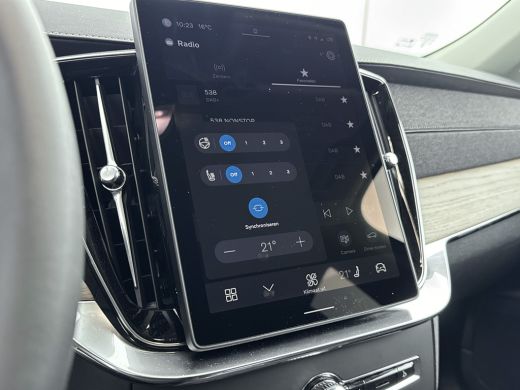 Volvo  XC90 2.0 T8 Plug-in hybrid AWD Plus Dark NEW MODEL | SILVER DAWN | Luchtvering | Trekhaak | Getint gla... ActivLease financial lease