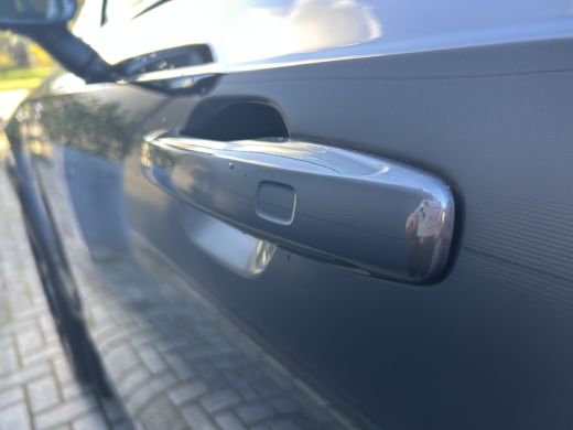 Volvo  XC90 2.0 T8 Recharge AWD Ultimate Dark | Trekhaak | Luchtvering | Massage | 360 | HUD | Bowers & Wilki... ActivLease financial lease