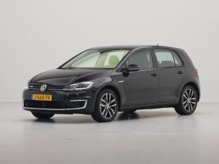 Volkswagen e-Golf E-DITION 136pk Navigatie Warmtepomp Stoelverwarming Acc Carplay 287