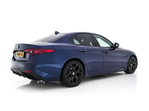 Alfa Romeo Giulia 2.0T B-Tech (INCL-BTW) Aut. *LUXURY-LEATHER | XENON | ADAPTIVE-CRUISE | MEMORY-PACK | HEATED-SPOR... ActivLease financial lease
