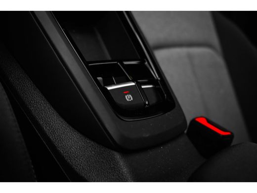 Audi Q2 35 TFSI S Edition | Stoelverw. voor | Elek. Klep | Cruise Control Adaptief | Comfort sleutel | ActivLease financial lease